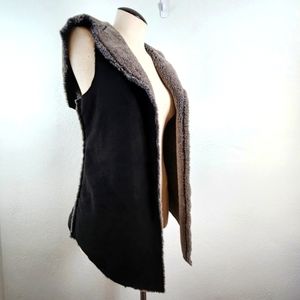 Dylan Faux Fur Vest Assymetric Small